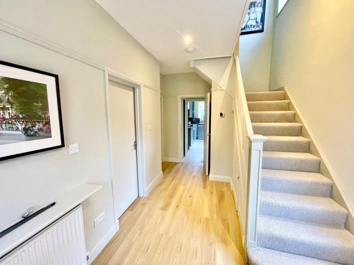 Central Townhouse With Free Off Road Parking And Garden 요크 외부 사진