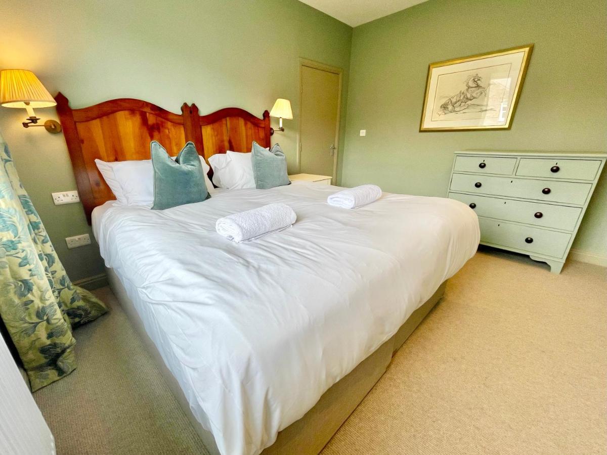 Central Townhouse With Free Off Road Parking And Garden 요크 외부 사진